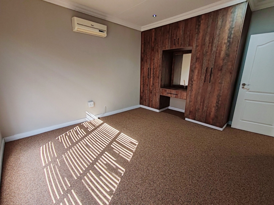 4 Bedroom Property for Sale in Grimbeeck Park North West